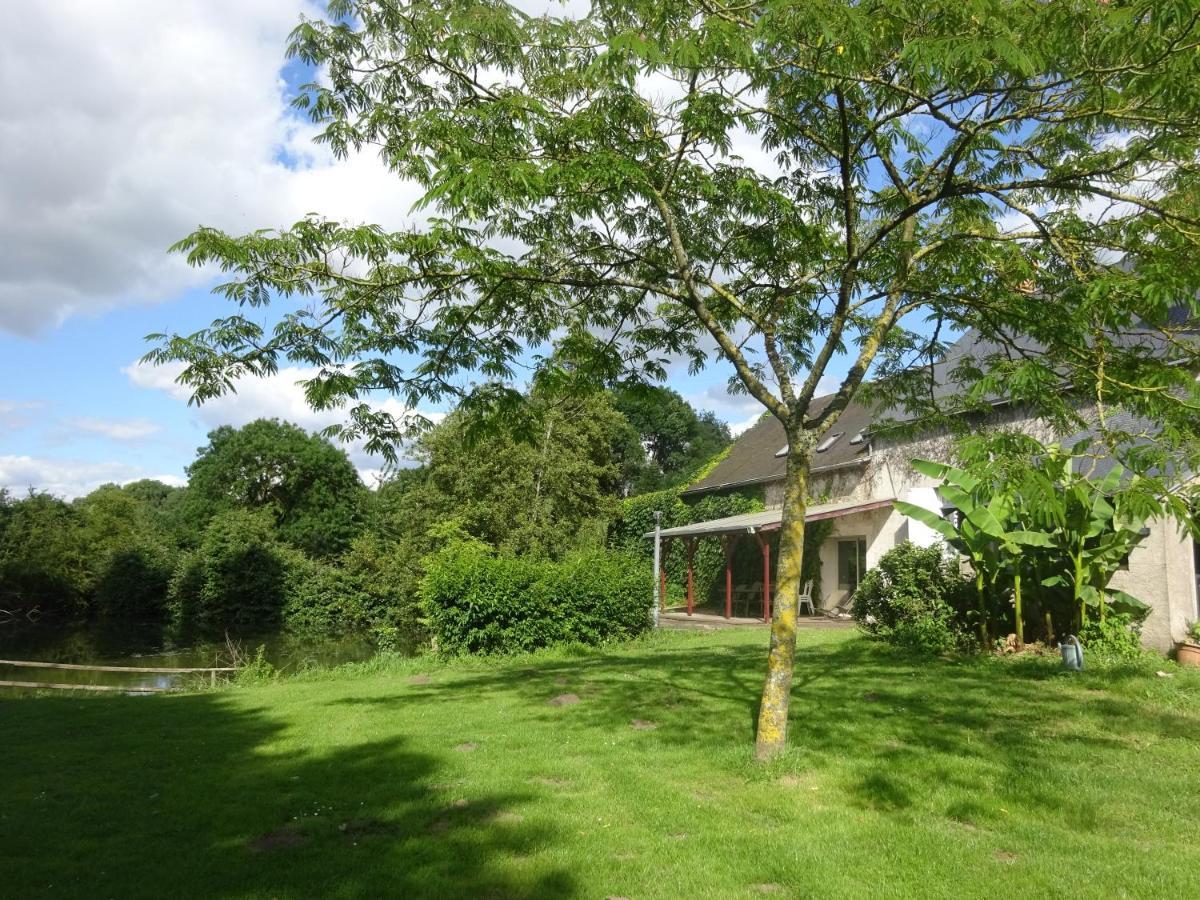 La Ferme De L'Isle Et Sa Roulotte Bed & Breakfast Avaray Exterior photo