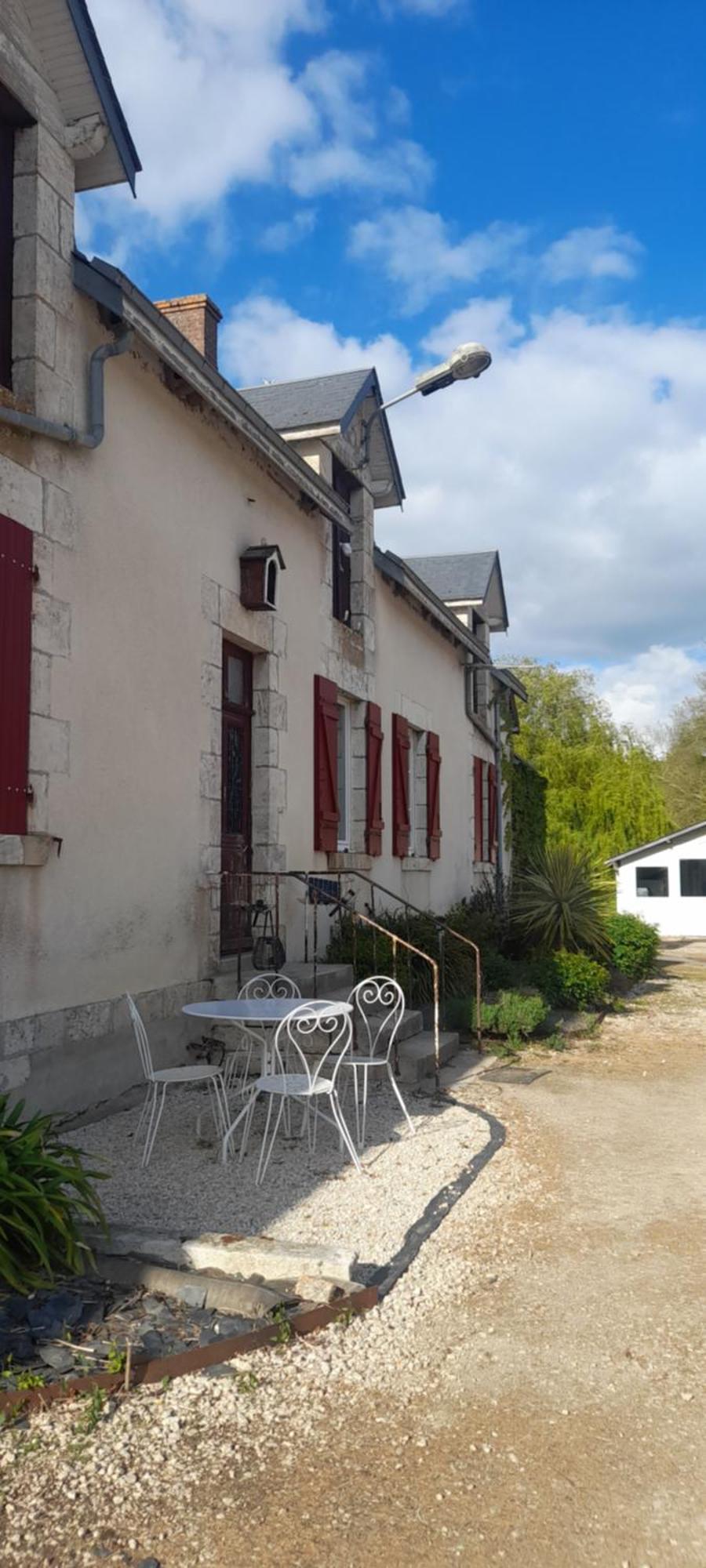 La Ferme De L'Isle Et Sa Roulotte Bed & Breakfast Avaray Exterior photo
